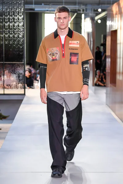 Look 123
